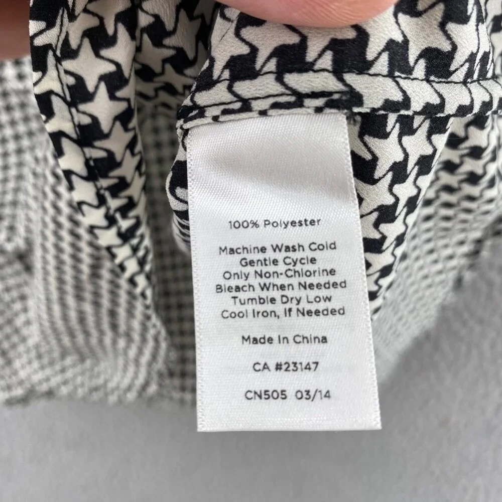 Talbots Top Women Medium Ivory Black Geometric Popover Long Sleeve V Neck Blouse
